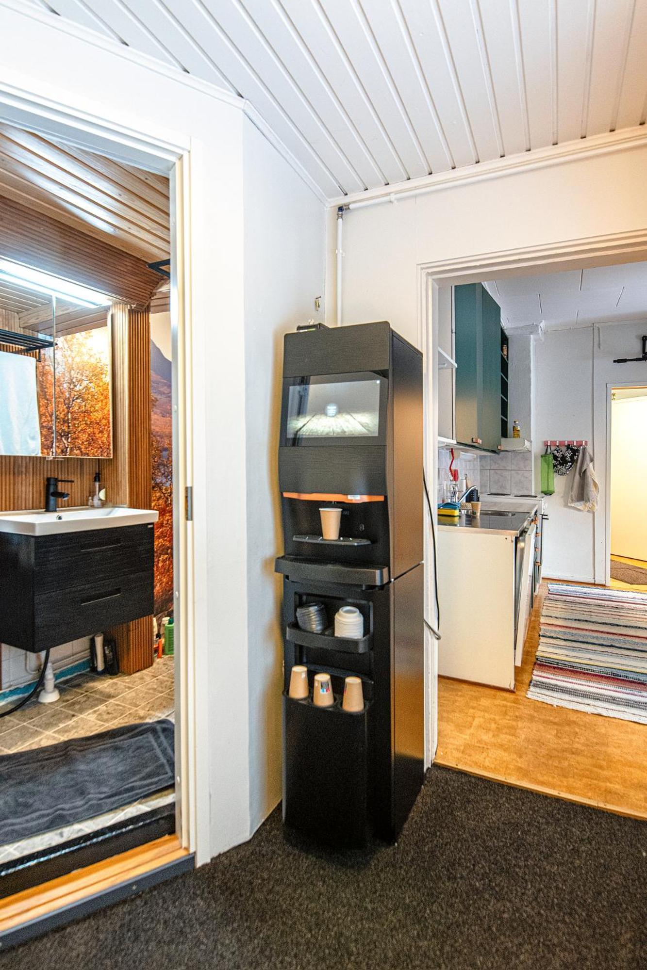 Relax & Recharge - A Unique Suite With A Touch Of Luxury - Hot Tub And Sauna Inspired Decor #Not A Real Sauna# Easy City Access - Direct Train 15 Min To City Helsinki Exterior foto