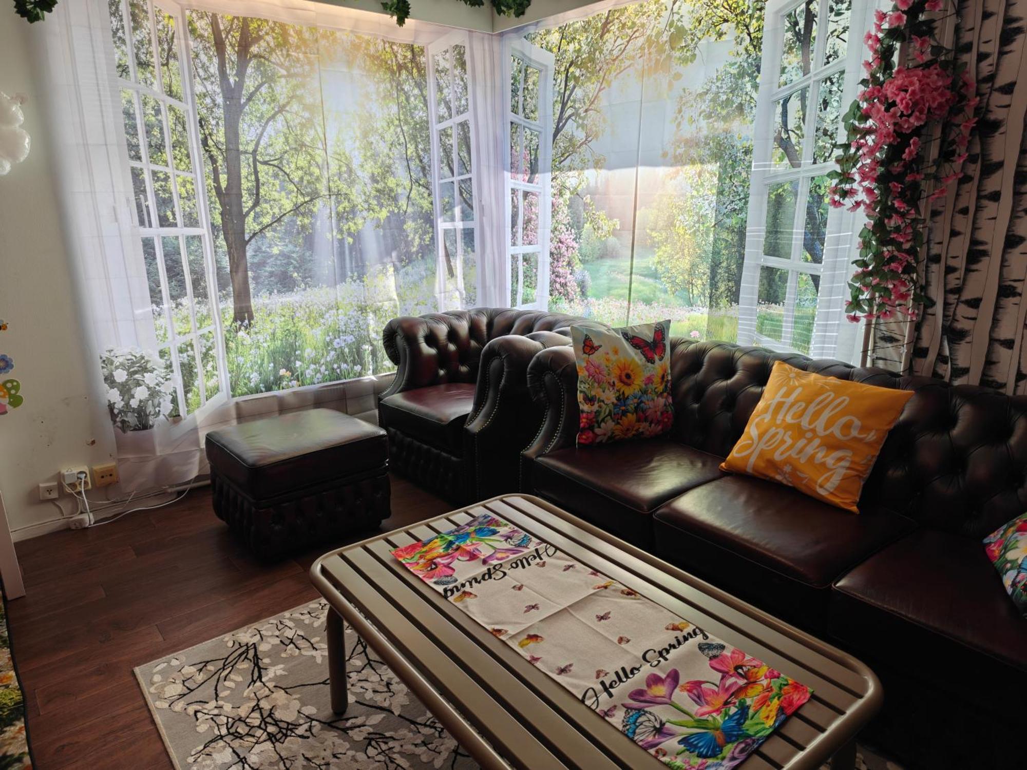 Relax & Recharge - A Unique Suite With A Touch Of Luxury - Hot Tub And Sauna Inspired Decor #Not A Real Sauna# Easy City Access - Direct Train 15 Min To City Helsinki Exterior foto